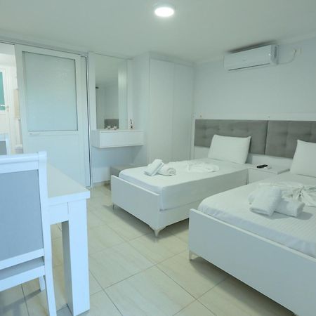 Villa Kevin'S Sarandë 외부 사진