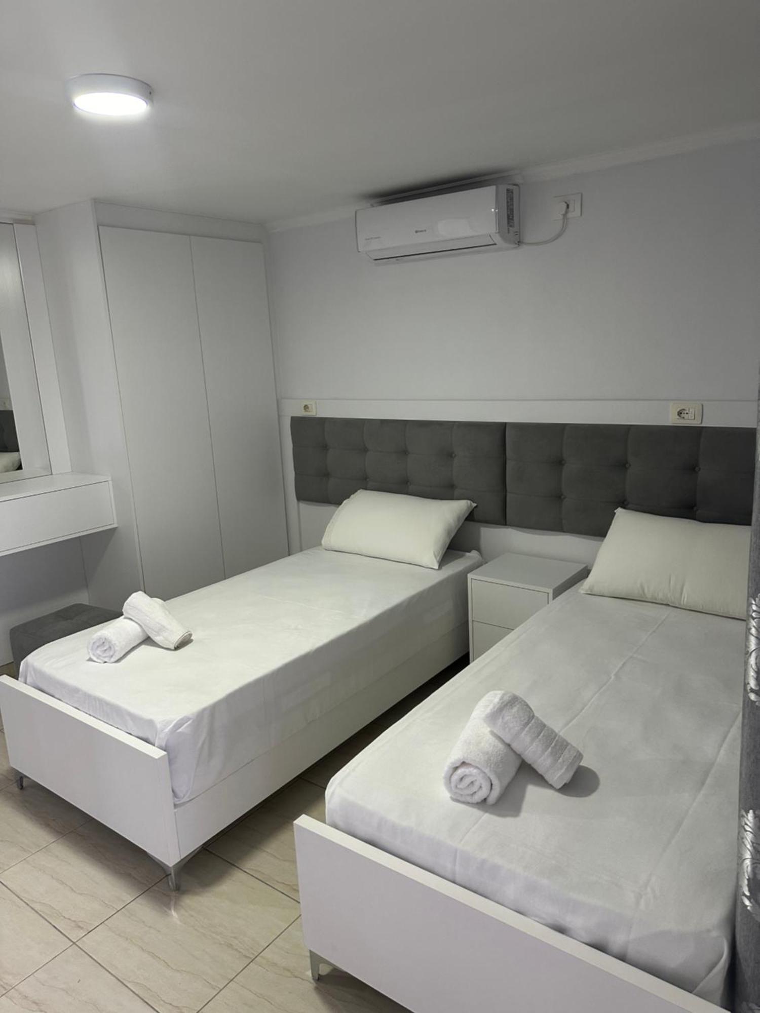 Villa Kevin'S Sarandë 외부 사진