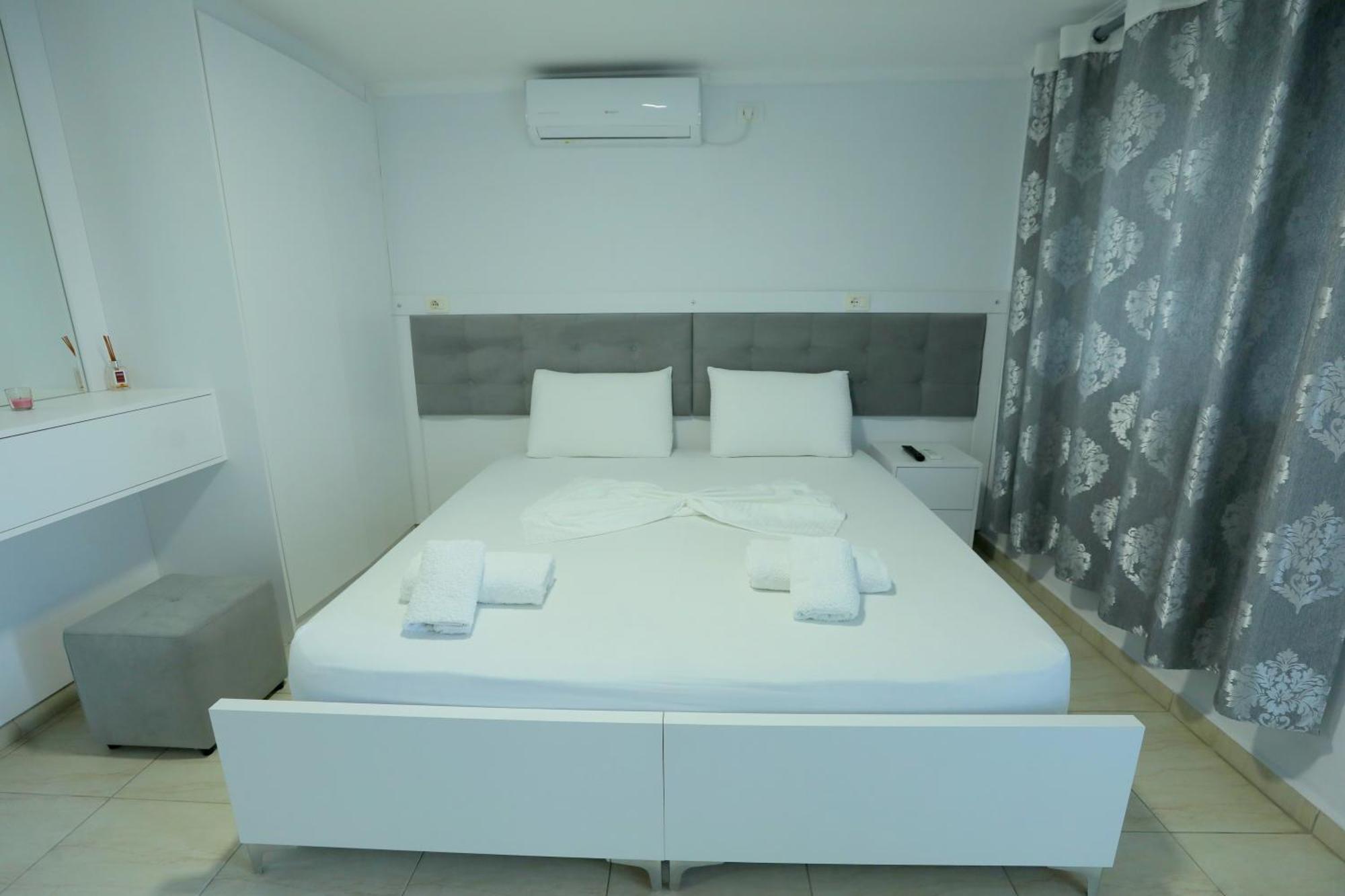 Villa Kevin'S Sarandë 외부 사진