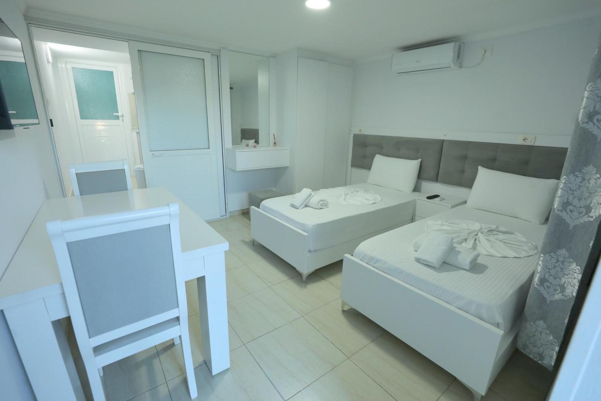Villa Kevin'S Sarandë 외부 사진