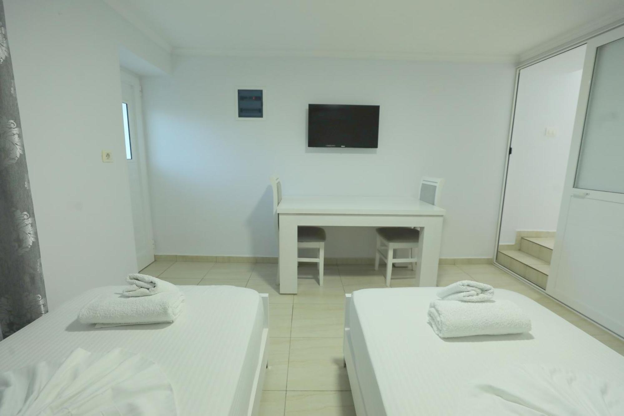 Villa Kevin'S Sarandë 외부 사진