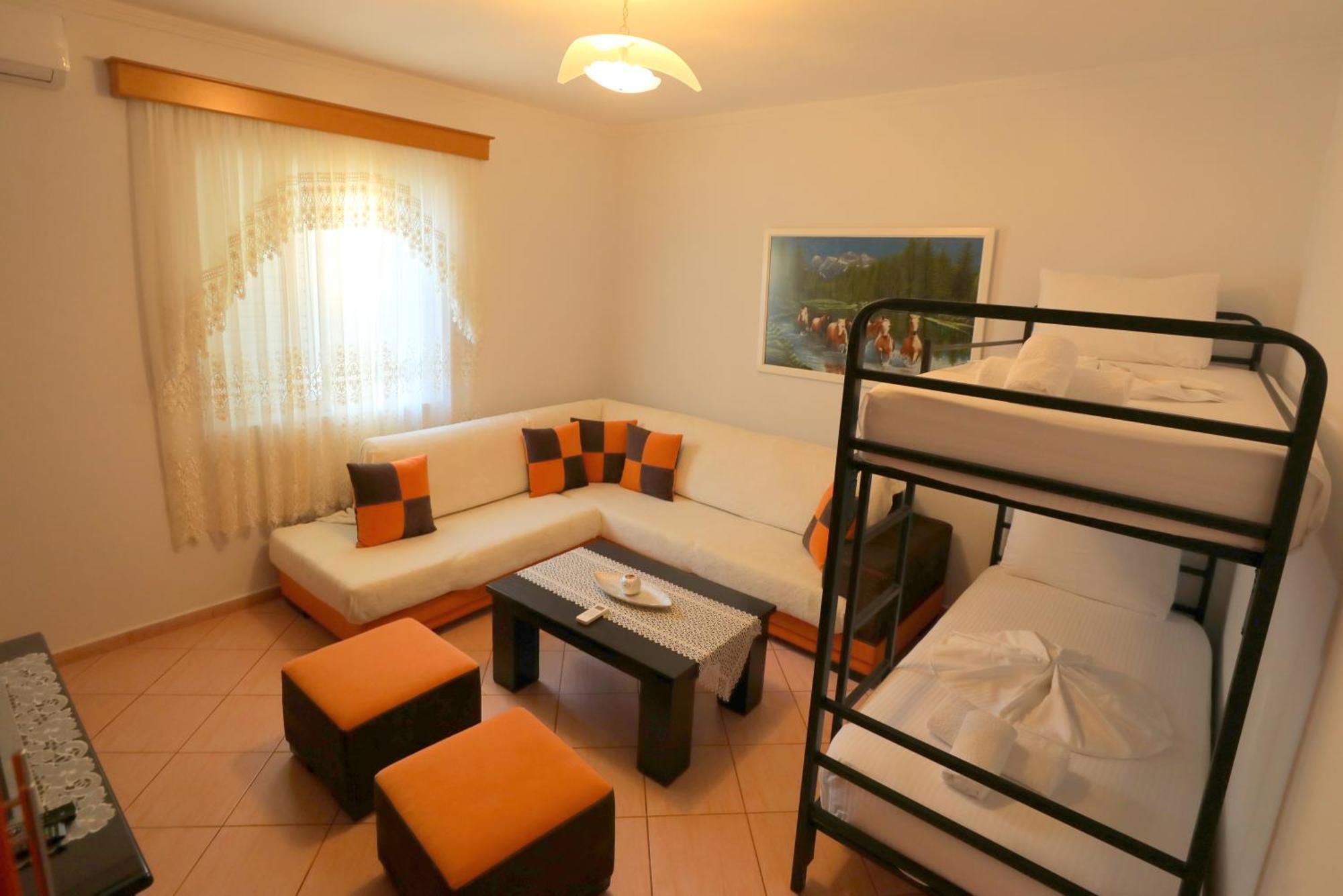 Villa Kevin'S Sarandë 외부 사진